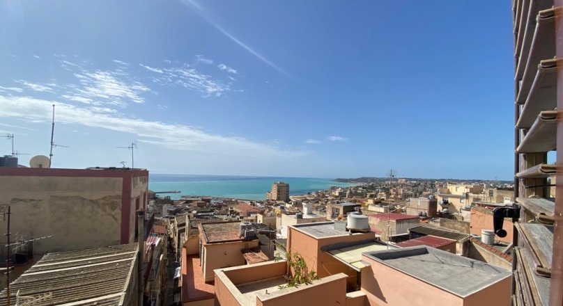 736.Sciacca Apppartamento con terrazzo vista mare centro città s.michele